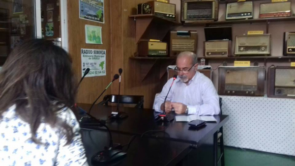 Imagen: Los técnicos del #ProyectoADAPTALOCAL están hablando en Radio Siruela 107.80FM de la jornada fin ...