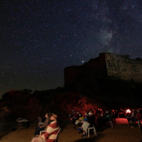 Cerca de 400 personas disfrutan del cielo nocturno gracias a las observaciones astronómicas de la Diputación de Badajoz