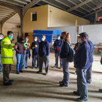 Miembros de Plena Inclusión de Don Benito visitan el Vivero Provincial de la Diputación de Badajoz