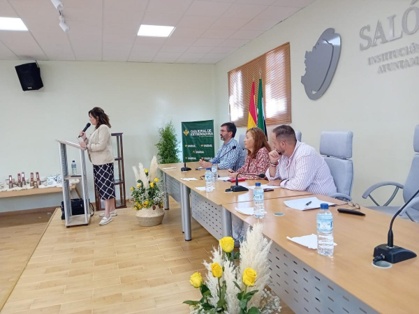 Imagen: La Diputación de Badajoz ha participado en la subasta nacional de raza merina de la 39º edición d...