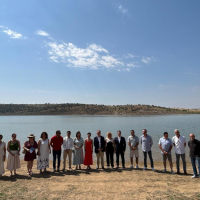 Imagen: Raquel del Puerto inaugura el Festival del Agua de Alange, que cumple su cuarta edición