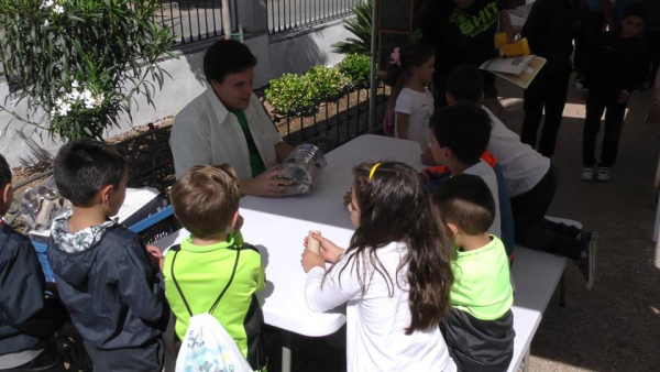 Imagen: El CCSEA la Cocosa, gestionado por el ADRRDT ha estado este fin de semana en la Zarza realizando var...