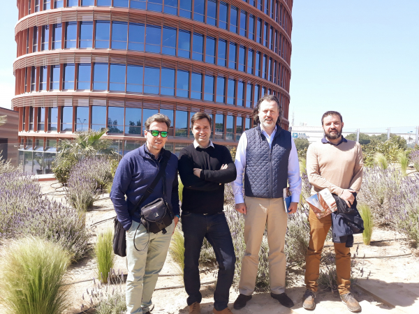 Imagen: La Diputación de Badajoz visita el Centro Comercial TORRE SEVILLA como referencia de construcción so...