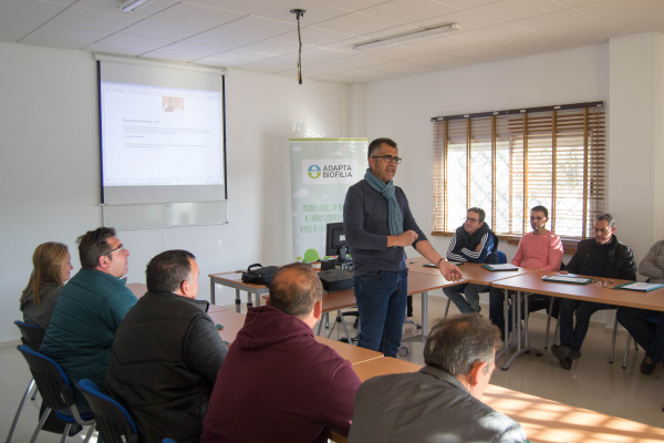 Imagen: El Centro de Capacitación en Sostenibilidad y de Educación Ambiental de La Cocosa aborda la jardiner...