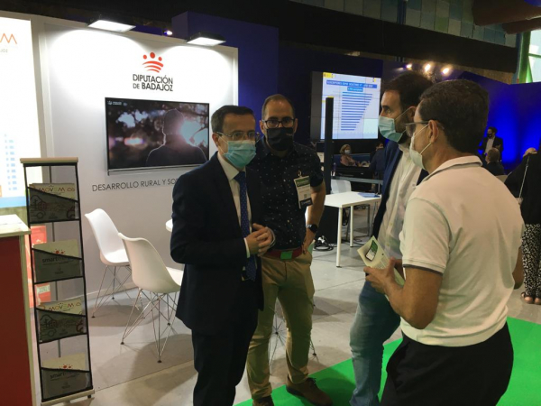 Imagen: La Diputación de Badajoz da a conocer su modelo de Smart Provincia en el Foro Greencities 2020 de Má...