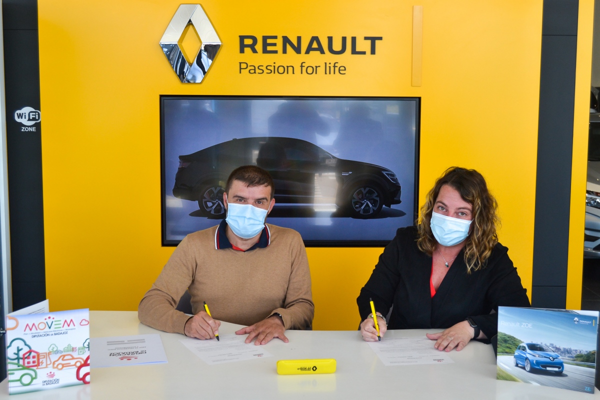 El Vivero Provincial de la Diputación de Badajoz incorpora a su flota un vehículo 100% eléctrico