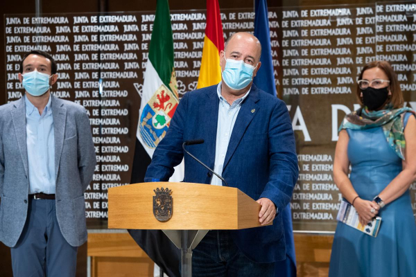 Imagen: La Diputación de Badajoz se adhiere a la iniciativa Slowlight para una iluminación pública sostenibl...