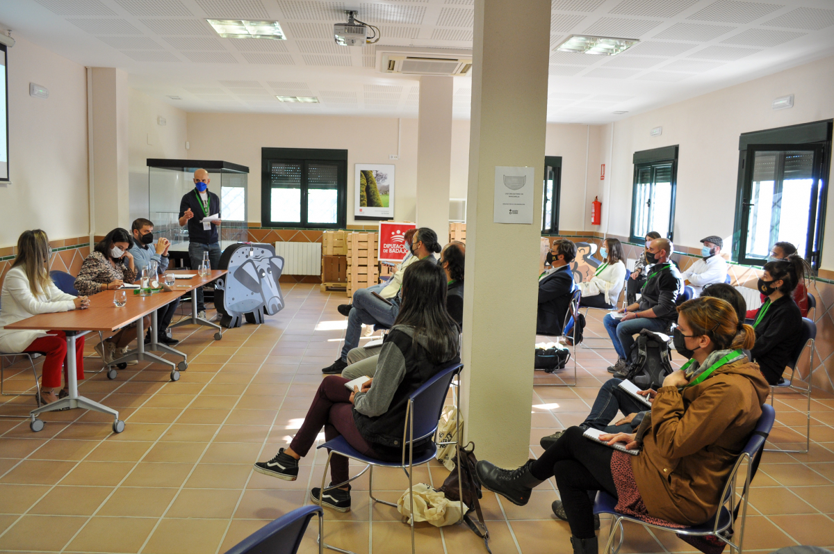 Un proyecto de turismo activo accesible para personas con diversidad funcional y movilidad reducida gana el primer premio en el concurso regional Emprende, innova, comparte