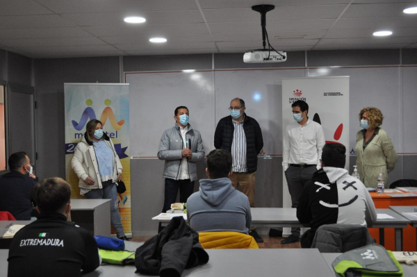 Imagen: Da comienzo el curso de ‘Montaje, Puesta en Servicio, Mantenimiento, Inspección y Revisión de Instal...