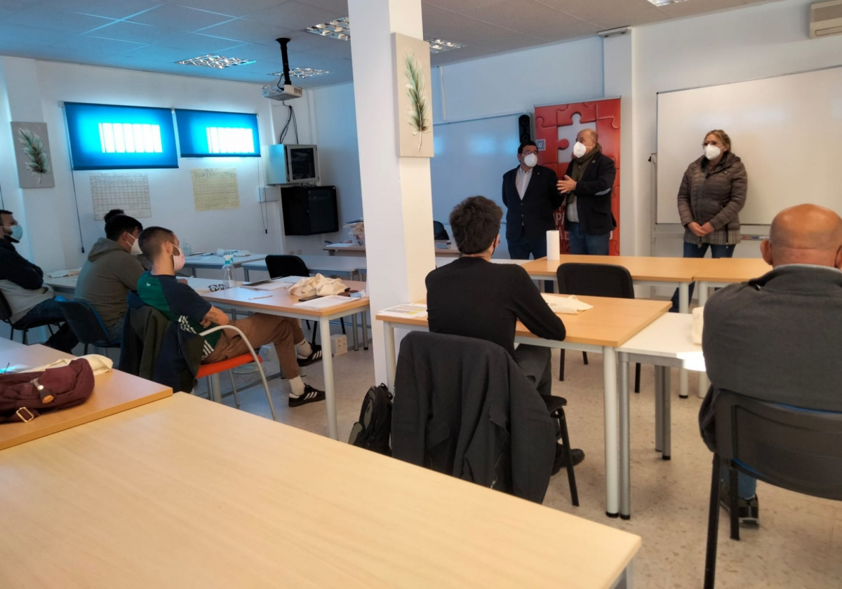 Inaugurado en La Albuera la acción formativa sobre ‘‘Itinerarios de Trabajos de Almacén”