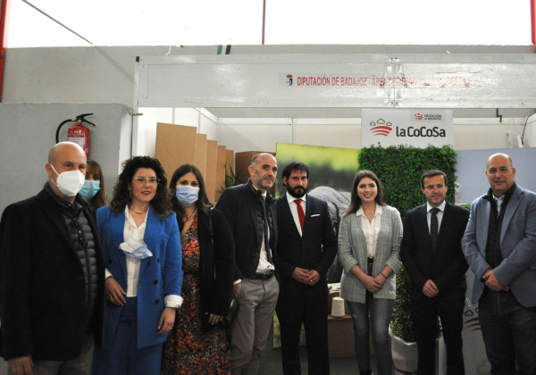 Imagen: La Diputación de Badajoz participa en la subasta de la XXIII Feria-Artesanal Ganadera de La Coronada