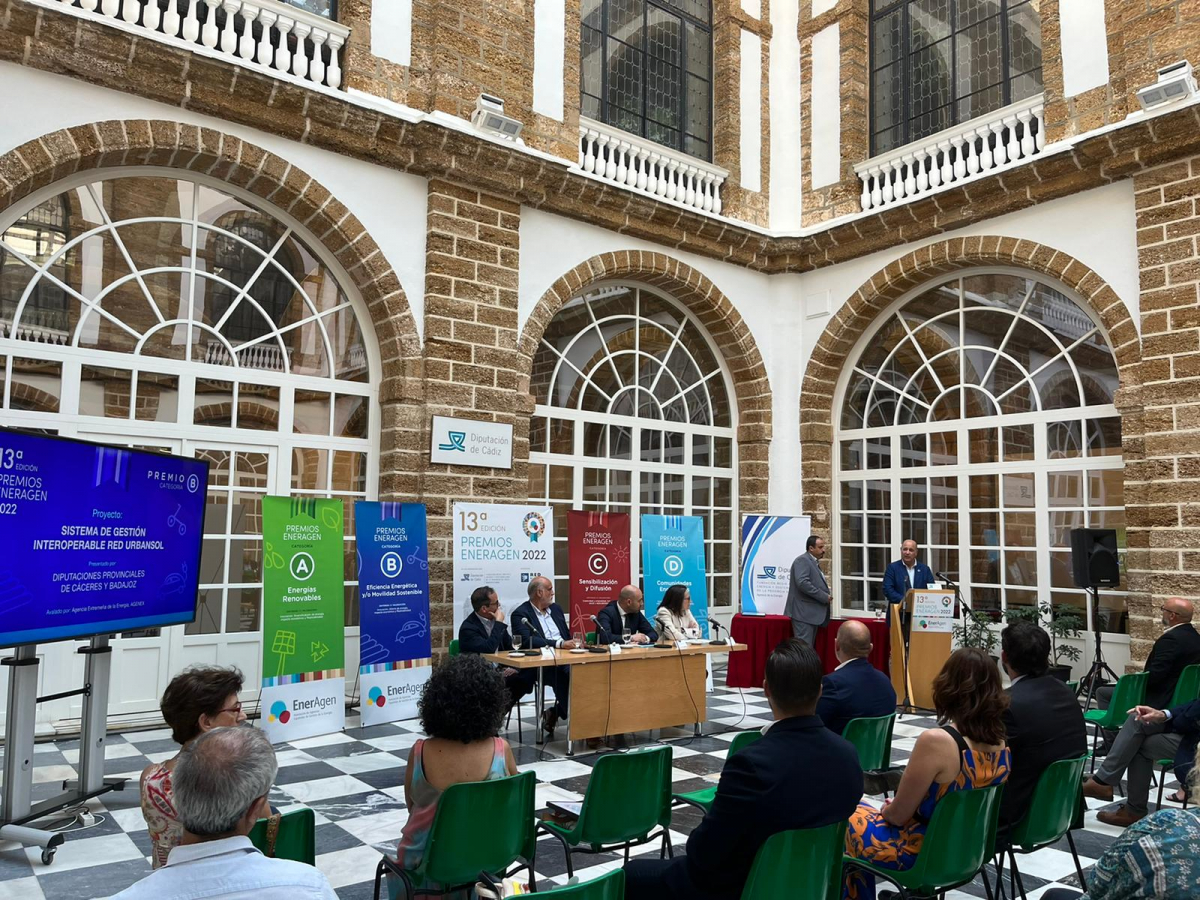 El proyecto RED URBANSOL recibe el premio a la mejor actuación en materia de eficiencia energética y movilidad sostenible