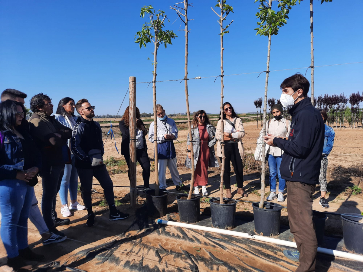 El Vivero Provincial de la Diputación de Badajoz recibe la visita de la Escuela Profesional Dual ‘’Zafra V’’