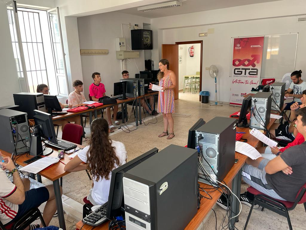 Finaliza en Zahínos la acción formativa de ‘‘Socorrismo en Instalaciones Acuáticas”