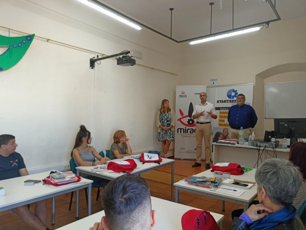 Imagen: Se inaugura en Los Santos de Maimona el curso sobre &quot;Atención especial a enfermos de Alzheimer...