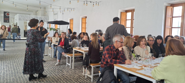 Imagen: Arranca la nueva temporada de ‘Mercado de Productos Locales’ en el Hospital Centro Vivo de Badajoz