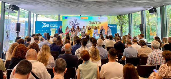 Imagen: La Diputación de Badajoz ha participado en el I Congreso ´Oleoturismo España´ y Gala de Premios, cel...