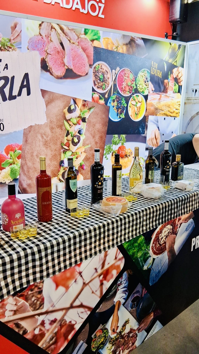 FOTO TURISMO GASTRONOMIKA 1.jpg