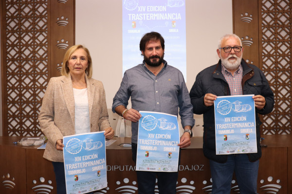Imagen: Más de mil personas y otras tantas ovejas recorrerán la Cañada Real de las Merinas entre Siruela y T...