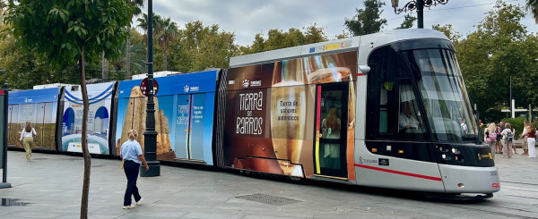 Imagen: La Diputación promociona en varias provincias españolas el turismo de las comarcas Tierra de Barros,...