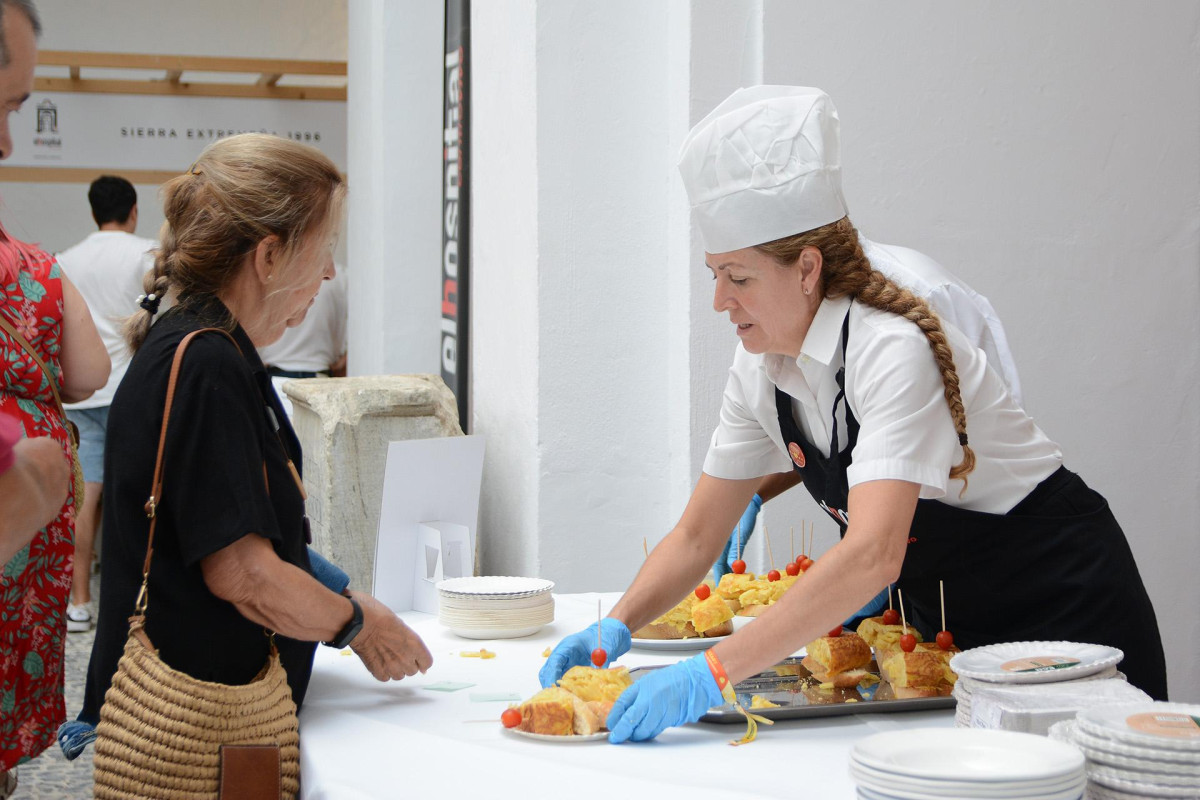 La Noche en Blanco, la Feria de Turismo Onda Cero y la Noche de los investigadores protagonizan septiembre en el Hospital Centro Vivo