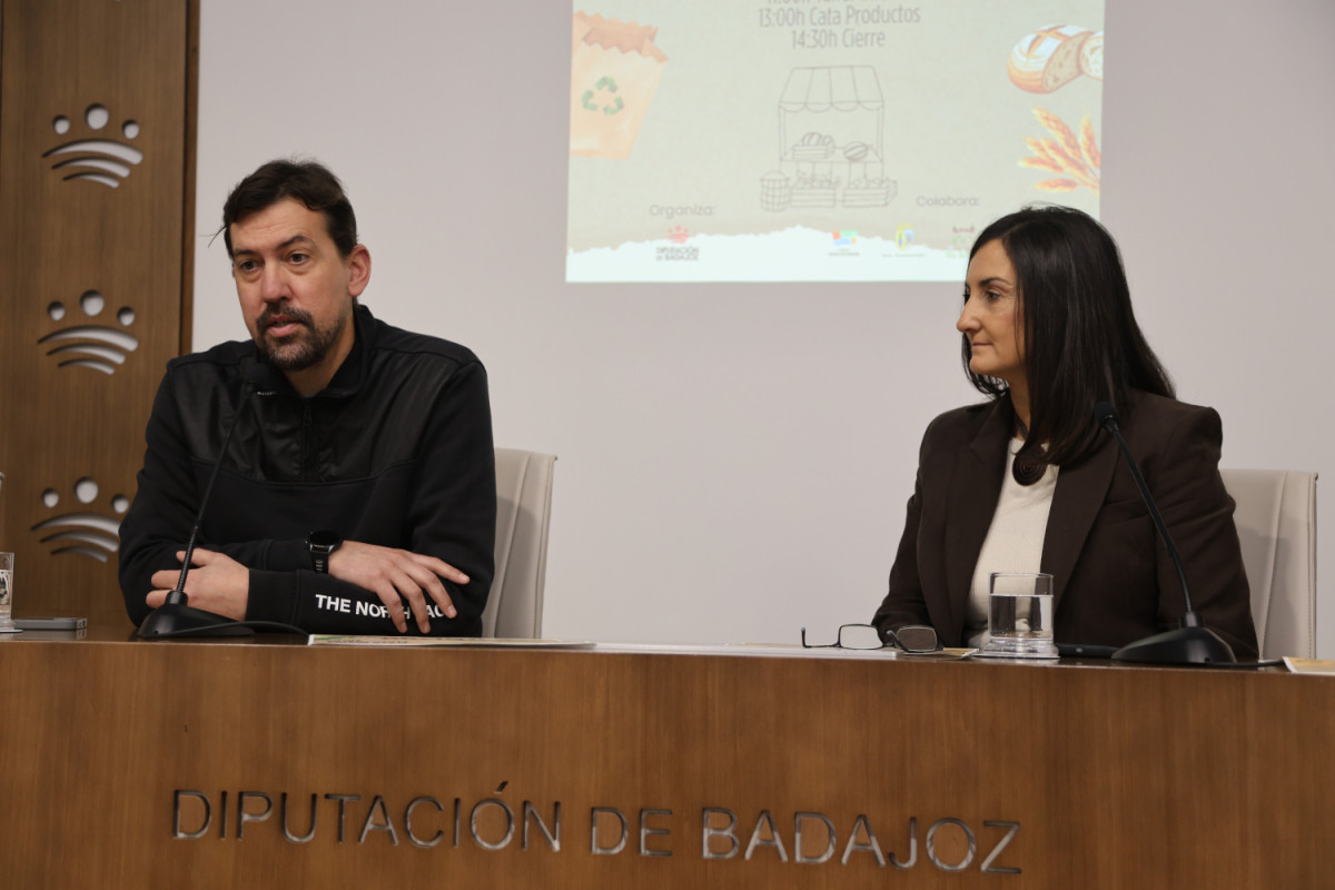 La Diputación de Badajoz promueve el ‘Mercado de Productos Locales de la comarca Zafra–Río Bodión’