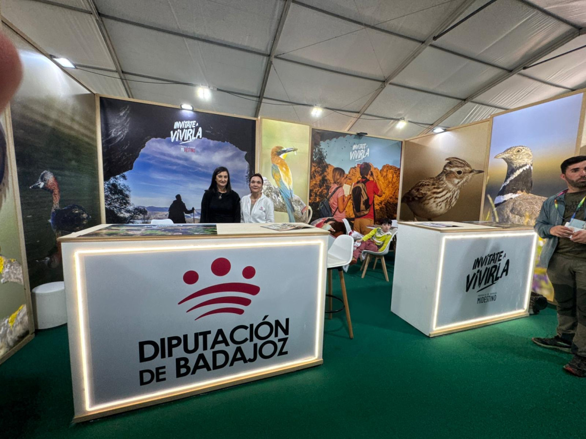 La Diputación de Badajoz, presente en la XXI Feria Internacional de Turismo Ornitológico (FIO)