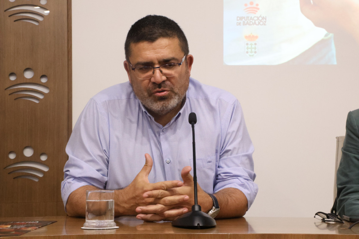 La Haba convierte su tradición ibérica en motor turístico con la IV Feria del Jamón, Lomo y Salchichón