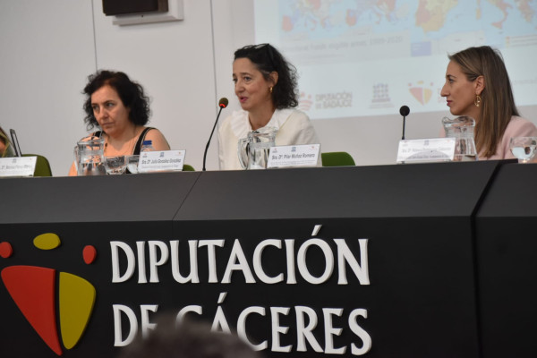 Imagen: La Diputación de Badajoz defiende el papel de las entidades locales en la gestión de los fondos euro...